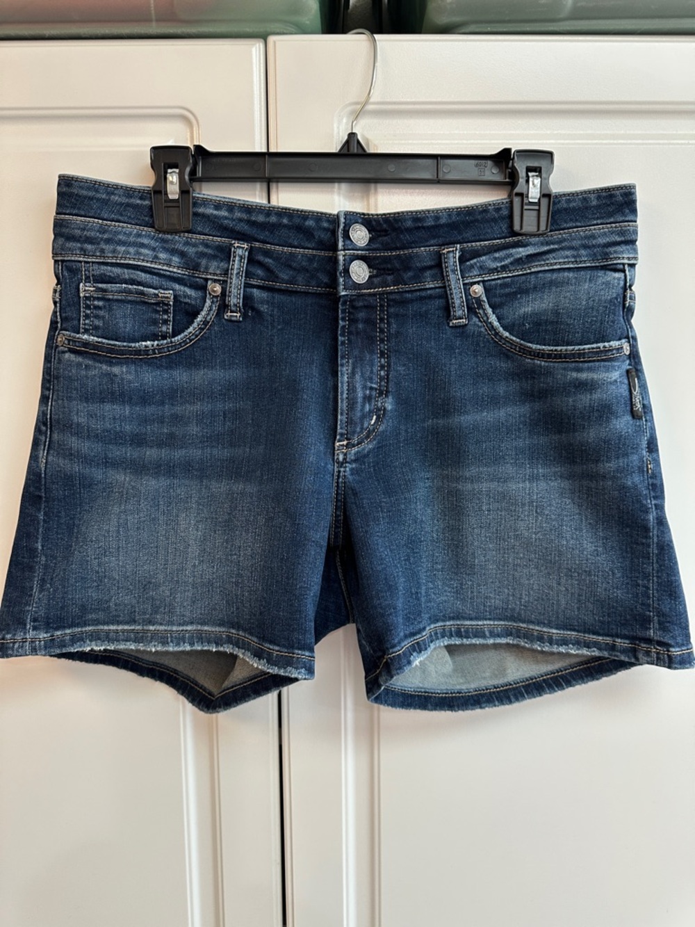 30 x 4. Silver Jeans Indigo Blue Denim Shorts